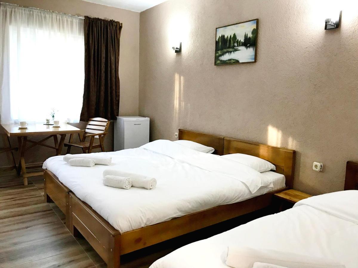 Lesnovo House Tomevski Buitenkant foto