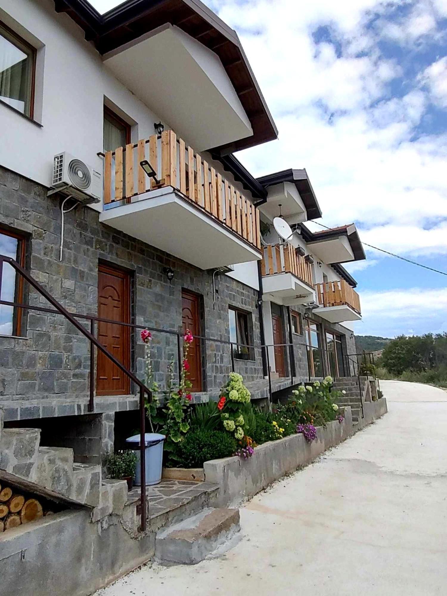 Lesnovo House Tomevski Buitenkant foto